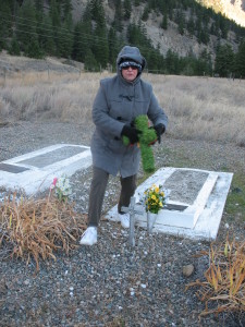 Ruth Woodin, Hedley Postmaster, placing wreath for TC Knowles, WWI war hero.
