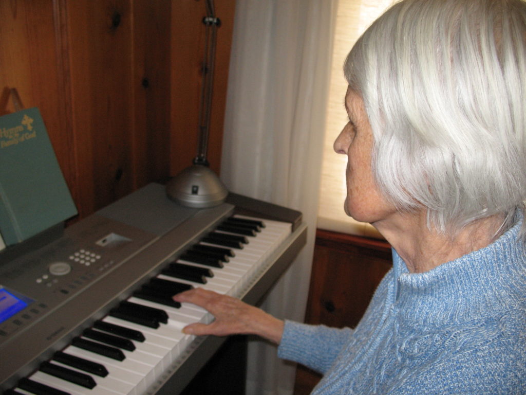 Christina playing the keyboard.